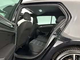 Volkswagen Golf thumbnail 11