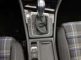 Volkswagen Golf thumbnail 19