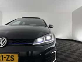 Volkswagen Golf thumbnail 25