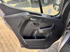 Renault Master (2020) thumbnail 23