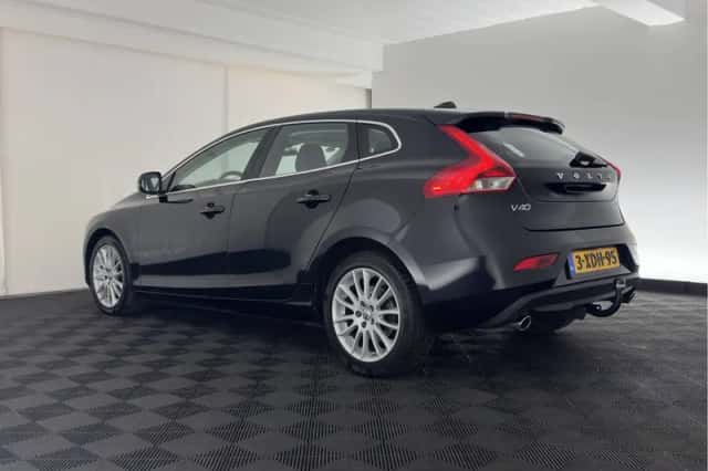 Volvo V40 (2014) thumbnail 5