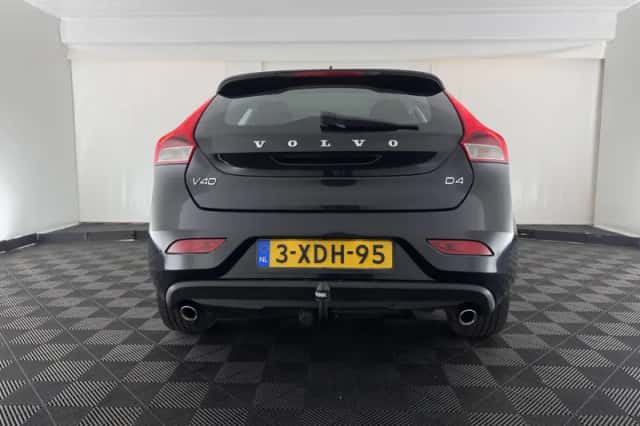 Volvo V40 (2014) thumbnail 6