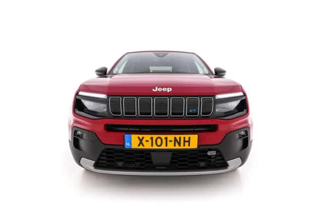 Jeep Avenger (2024) thumbnail 3