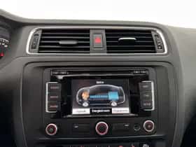 Volkswagen Jetta (2013) thumbnail 15
