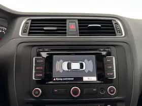 Volkswagen Jetta (2013) thumbnail 17
