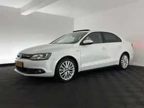 Volkswagen Jetta (2013) thumbnail 4
