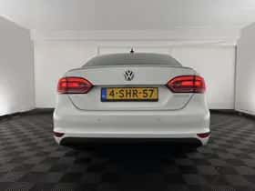 Volkswagen Jetta (2013) thumbnail 6