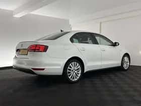 Volkswagen Jetta (2013) thumbnail 7