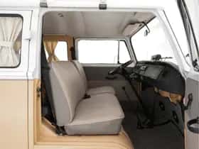 Volkswagen Kombi thumbnail 12