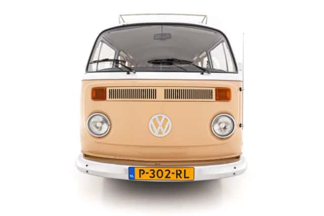 Volkswagen Kombi (1980) thumbnail 3