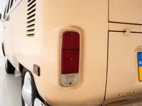 Volkswagen Kombi (1980) thumbnail 21