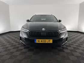 Škoda Octavia (2021) thumbnail 3