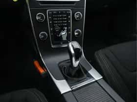 Volvo S60 (2015) thumbnail 13