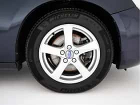 Volvo S60 (2015) thumbnail 22