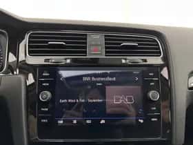 Volkswagen Golf (2017) thumbnail 17