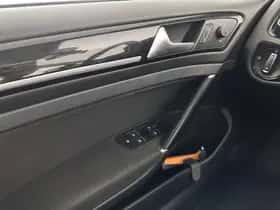 Volkswagen Golf (2017) thumbnail 22