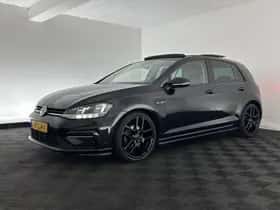 Volkswagen Golf (2017) thumbnail 4
