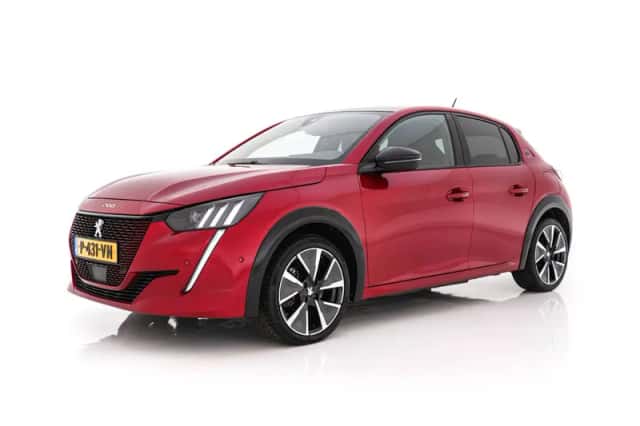 Peugeot e-208 (2022) thumbnail 4