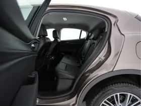 Alfa Romeo Stelvio (2018) thumbnail 10