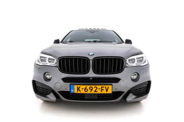 BMW X6 (2018) thumbnail 3