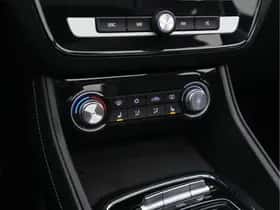 MG Zs ev (2020) thumbnail 16