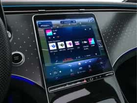 Mercedes-Benz EQE (2022) thumbnail 16