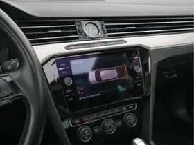 Volkswagen Passat (2017) thumbnail 17