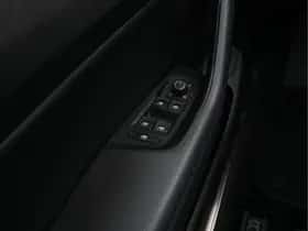 Volkswagen Passat (2017) thumbnail 22