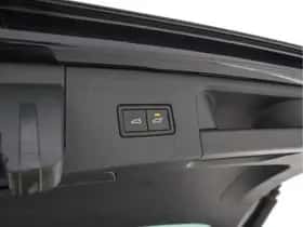 Volkswagen Passat (2017) thumbnail 27