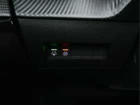 Peugeot e-208 (2020) thumbnail 21
