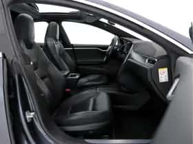 Tesla Model S (2016) thumbnail 12
