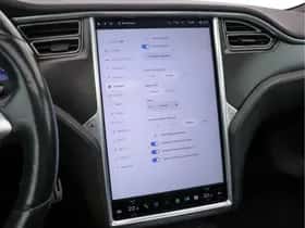 Tesla Model S (2016) thumbnail 15