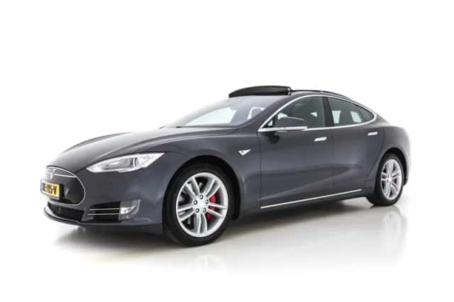 Tesla Model S (2016) thumbnail 4
