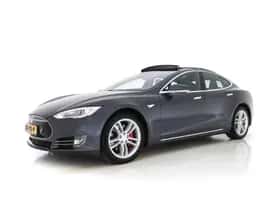 Tesla Model S (2016) thumbnail 4