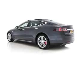 Tesla Model S (2016) thumbnail 5