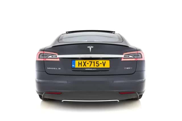 Tesla Model S (2016) thumbnail 6