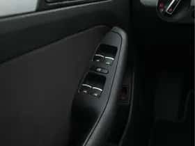 Volkswagen Jetta (2013) thumbnail 21