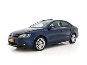 Volkswagen Jetta (2013) thumbnail 4