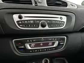 Renault Scénic (2011) thumbnail 15