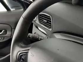 Renault Scénic (2011) thumbnail 21