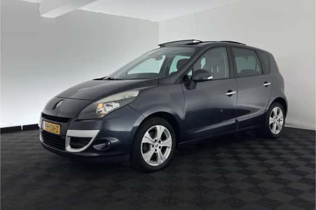 Renault Scénic (2011) thumbnail 4
