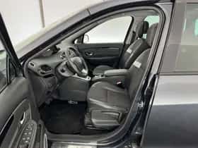 Renault Scénic (2011) thumbnail 10