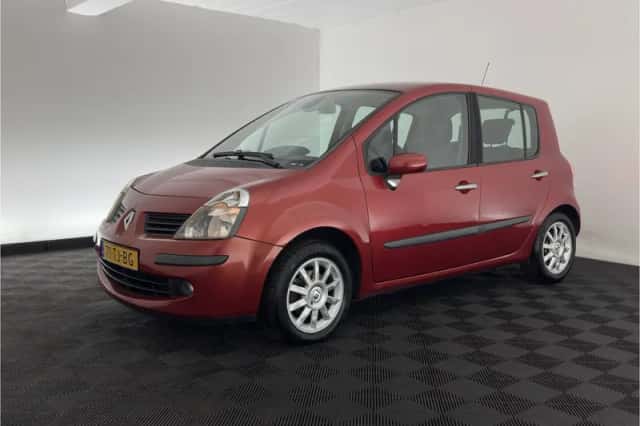 Renault Modus (2006) thumbnail 4