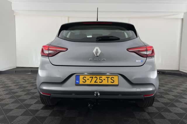 Renault Clio (2023) thumbnail 6