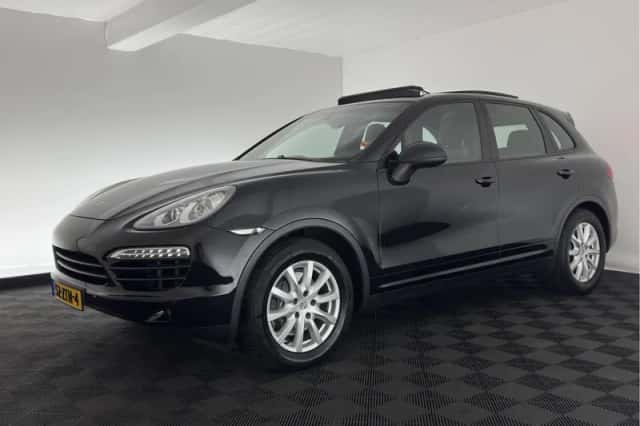Porsche Cayenne (2013) thumbnail 4