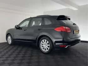 Porsche Cayenne (2013) thumbnail 5