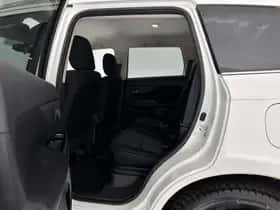Mitsubishi Outlander (2021) thumbnail 10