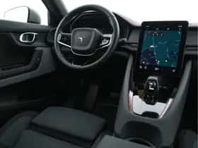 Polestar 2 (2020) thumbnail 9