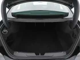 Jaguar XE thumbnail 11