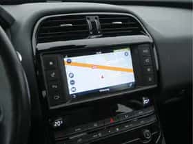 Jaguar XE thumbnail 15